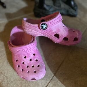CROCS Kids Pink Classic Clogs with Heel Strap